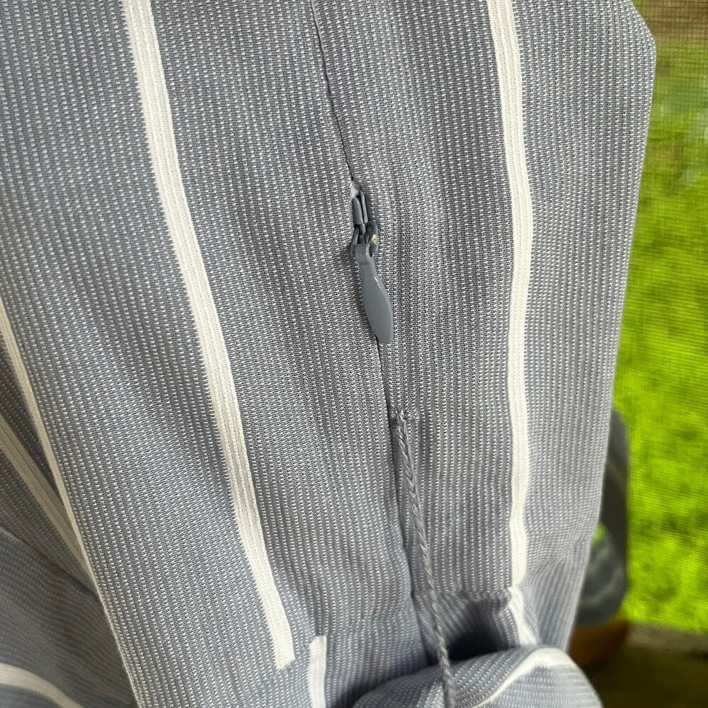 Everlane Women's Cotton Weave Picnic Dress Blue Pinstripe Size 00 - Picture 8 of 10